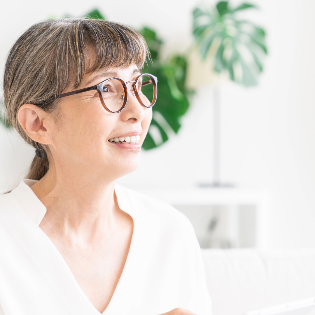 親の孤独も安否も安心！AI音声見守りcarevis